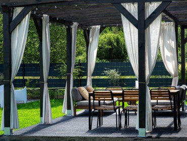 pergola.jpg